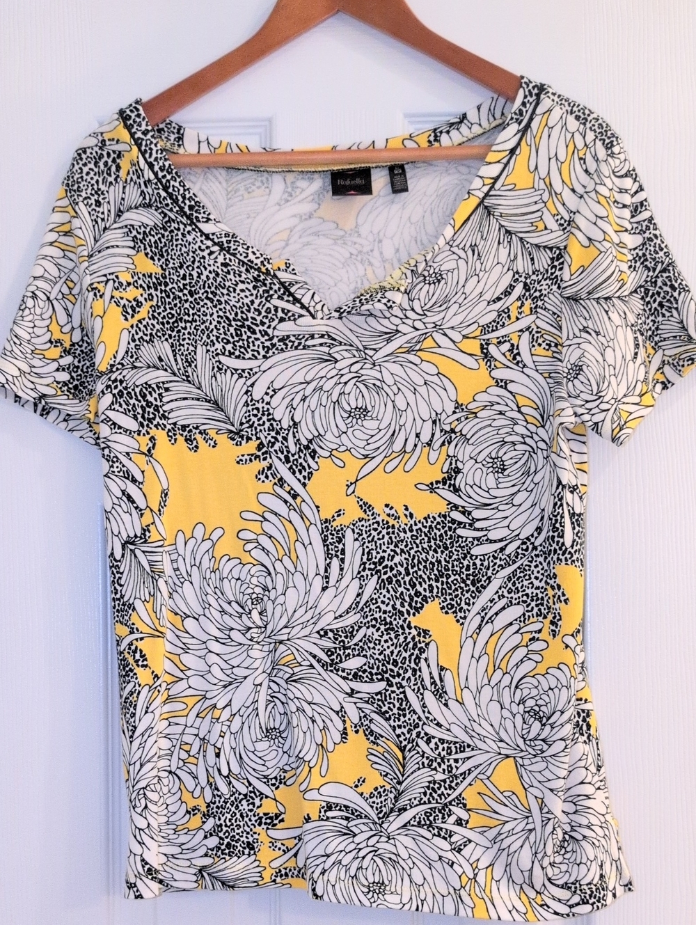Rafaella Yellow Black White Floral V-Neck Short Sleeve Tee
